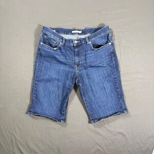 Levi's Bermuda Shorts Size 31 Mid-Rise Classic Fit Slightly Distressed